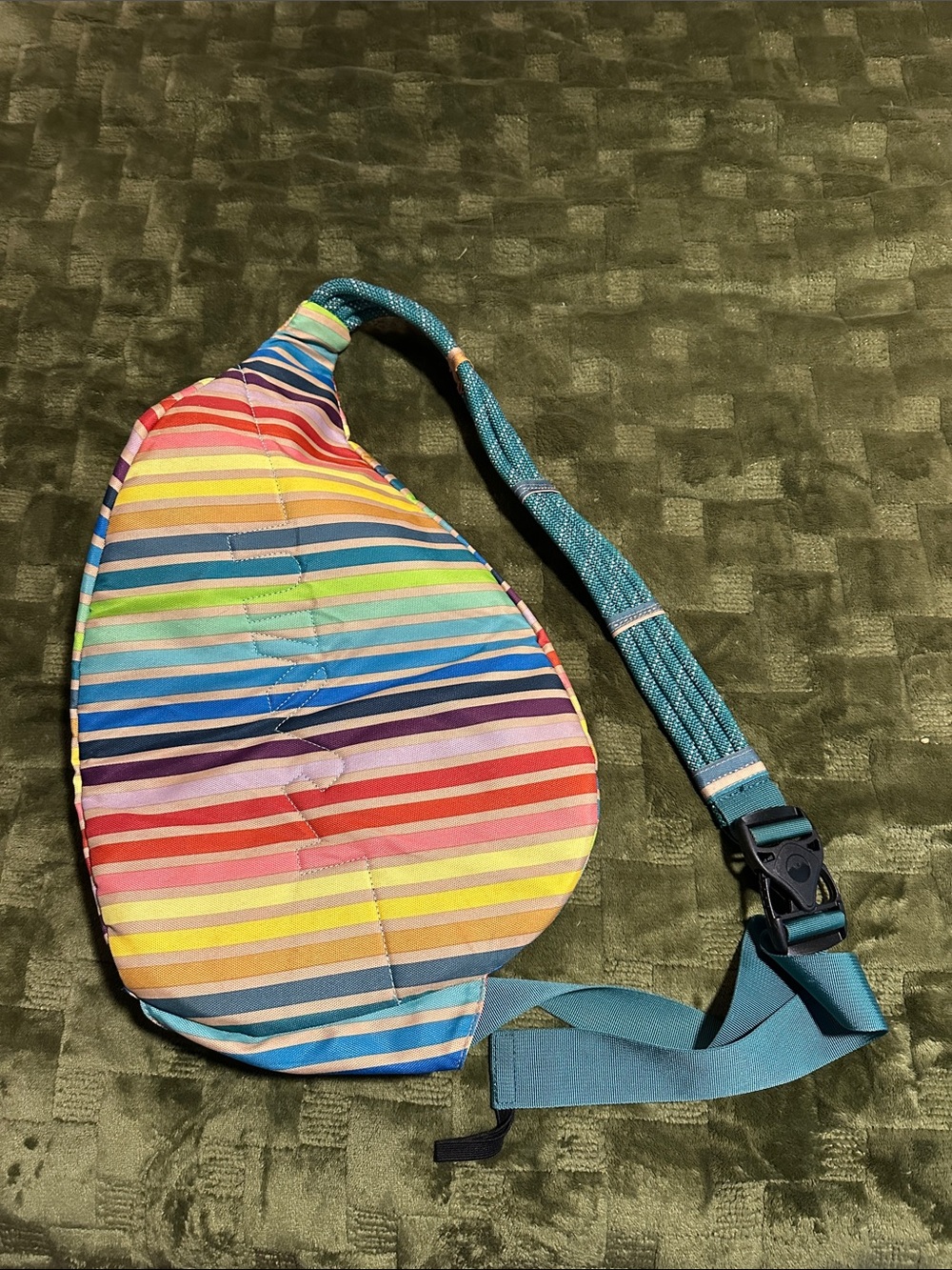 Kavu Multicolor Striped Sling Bag with Teal Strap - Picture 6 of 6